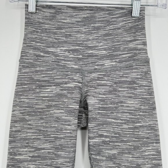 Lululemon Size 2 Wunder Under Crop II Roll Down Scallop Grey Leggings Space Dye - Picture 3 of 9